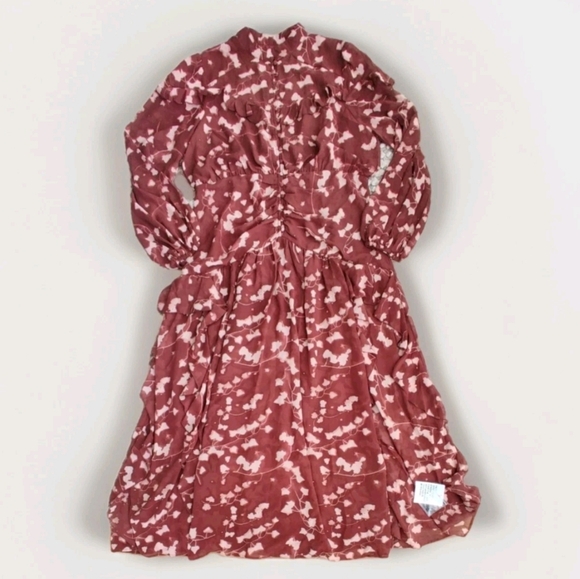 ASOS DESIGN Curve Ruched Bodice Button Maxi Dress w/ Frill Floral Print 16 - Picture 5 of 9